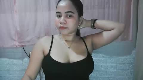 Snapshot of max_lovely123 chatting on 06/01/26, 10:28 max_lovely123 online show from 06/01/26, 10:28
