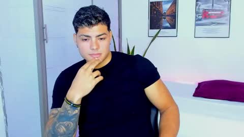 MAX MIULLER online show from 10/24/25, 01:29