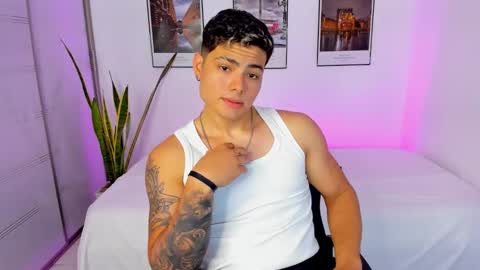 MAX MIULLER online show from 10/26/25, 07:31