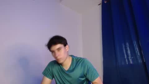 Snapshot of max_snow1616 chatting on 11/14/25, 09:13 max_snow1616 online show from 11/14/25, 09:13