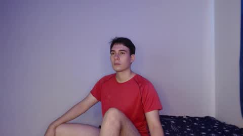 Snapshot of max_snow1616 chatting on 12/17/25, 04:02 max_snow1616 online show from 12/17/25, 04:02