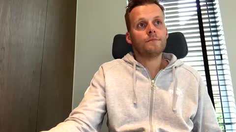 Max take off clothes online show from 11/03/25, 02:07