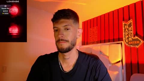 Snapshot of max_tayloor chatting on 11/06/25, 02:01 Max Taylor online show from 11/06/25, 02:01