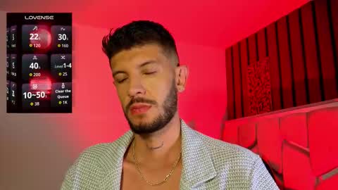 Snapshot of max_tayloor chatting on 11/26/25, 12:44 Max Taylor online show from 11/26/25, 12:44