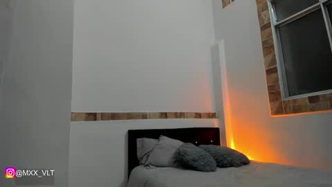 max_valiant1 online show from 10/30/25, 08:05