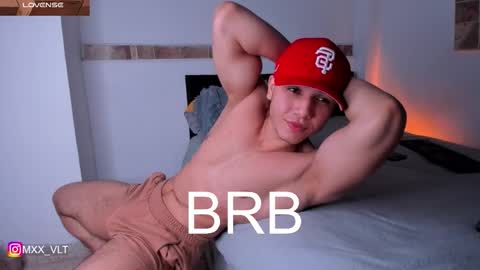 max_valiant1 online show from 11/23/25, 01:22