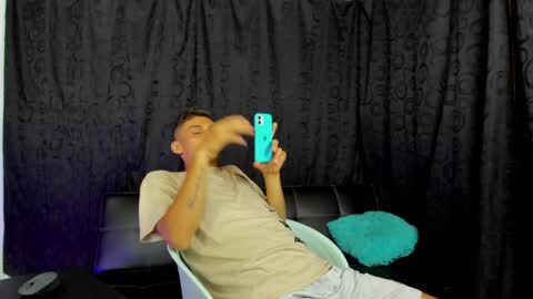 MAX     online show from 12/24/24, 07:49