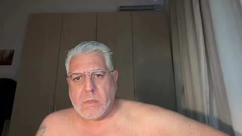 Snapshot of maxbillo chatting on 07/22/26, 09:28 maxbillo online show from 07/22/26, 09:28