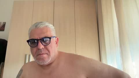 Snapshot of maxbillo chatting on 08/02/26, 03:54 maxbillo online show from 08/02/26, 03:54