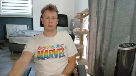 maxboner94 online show from 06/24/26, 12:15