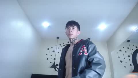 MaxDominant  online show from 09/24/25, 02:59