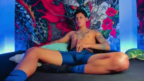 Maxi online show from 10/31/25, 06:25