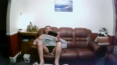 MAX online show from 12/12/24, 09:04