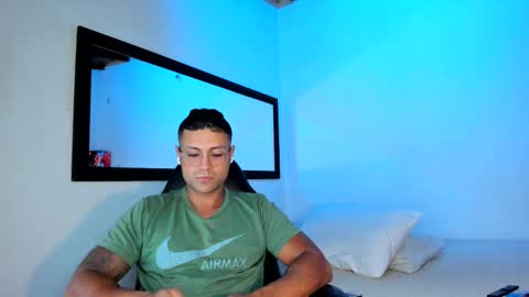 MAXI      online show from 09/26/25, 06:06