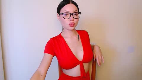 Snapshot of maxi_sweetheart chatting on 09/21/25, 10:39 Joanna online show from 09/21/25, 10:39