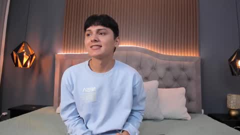 Snapshot of maxii18_ chatting on 10/09/25, 08:07 -- -- online show from 10/09/25, 08:07