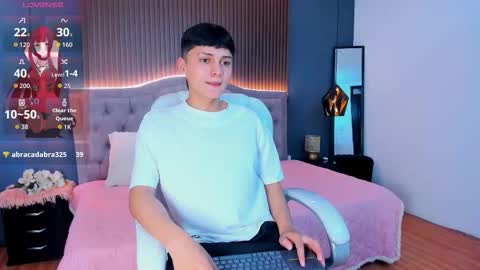 Snapshot of maxii18_ chatting on 11/01/25, 07:05 -- -- online show from 11/01/25, 07:05