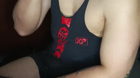 Snapshot of maxiiboy_rifle chatting on 06/11/26, 04:54 Silence and enjoy online show from 06/11/26, 04:54