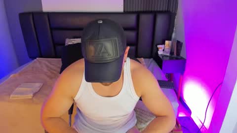 Maximo Wolf online show from 03/03/25, 02:26