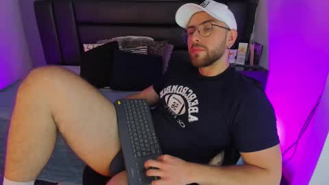 Maximo Wolf online show from 03/05/25, 03:08