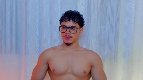 Snapshot of maxiimus__ chatting on 09/26/25, 12:14 Maximus online show from 09/26/25, 12:14