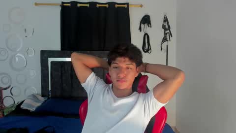 Snapshot of maximiliano_khalil chatting on 01/05/26, 07:17 Maximiliano online show from 01/05/26, 07:17