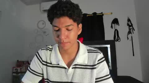 Snapshot of maximiliano_khalil chatting on 01/13/26, 07:41 Maximiliano online show from 01/13/26, 07:41