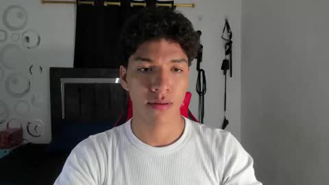 Snapshot of maximiliano_khalil chatting on 01/17/26, 07:17 Maximiliano online show from 01/17/26, 07:17