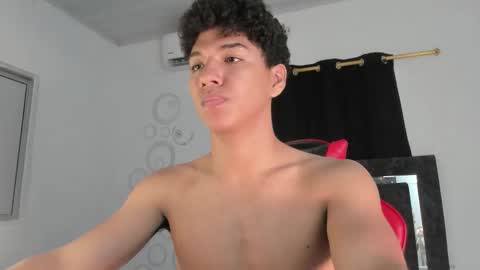 Snapshot of maximiliano_khalil chatting on 03/08/26, 07:28 Maximiliano online show from 03/08/26, 07:28