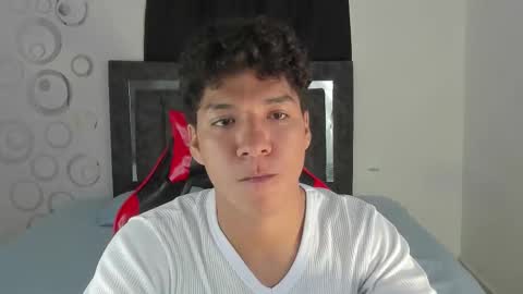 Snapshot of maximiliano_khalil chatting on 03/15/26, 07:53 Maximiliano online show from 03/15/26, 07:53