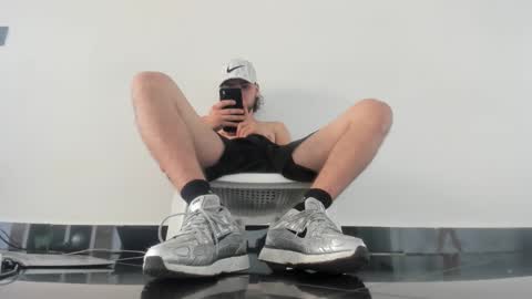 maximo__77 online show from 11/30/25, 06:01