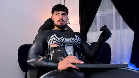 Snapshot of maximo_rodriguez chatting on 09/20/25, 05:52 Maximo online show from 09/20/25, 05:52