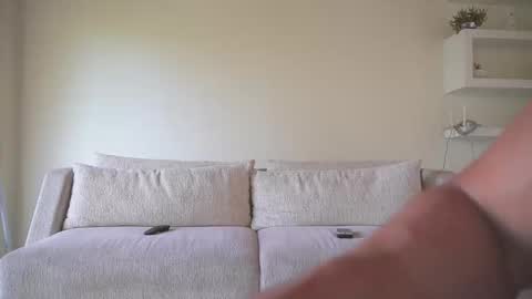 Sebastian online show from 09/13/25, 08:41