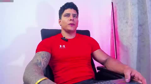 Snapshot of maximoscott_ chatting on 02/28/25, 06:09 Maximoscott online show from 02/28/25, 06:09