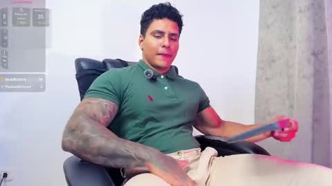 Snapshot of maximoscott_ chatting on 03/01/25, 06:32 Maximoscott online show from 03/01/25, 06:32