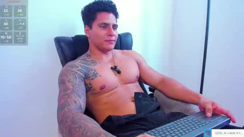 Snapshot of maximoscott_ chatting on 03/07/25, 09:48 Maximoscott online show from 03/07/25, 09:48