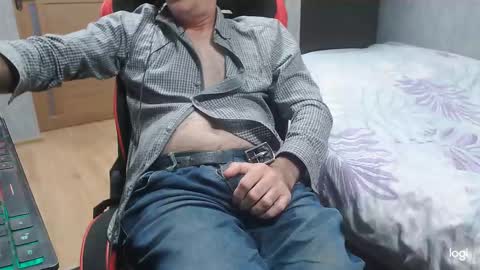 Snapshot of maximus3334 chatting on 10/02/25, 11:06 maximus3334 online show from 10/02/25, 11:06