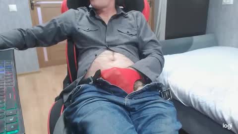 maximus3334 online show from 11/18/25, 11:25