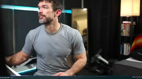 Maximus7871 online show from 02/21/25, 11:43