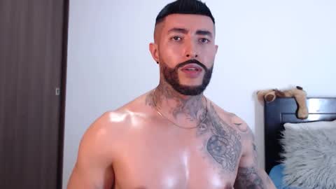 Independent Model online show from 02/12/25, 04:01