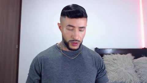 Independent Model online show from 12/16/25, 02:16