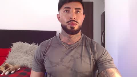 Independent Model online show from 06/25/26, 05:23