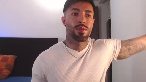 Independent Model online show from 07/23/26, 04:21