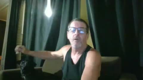 Snapshot of maximus_oreally chatting on 03/10/25, 01:43 Max online show from 03/10/25, 01:43