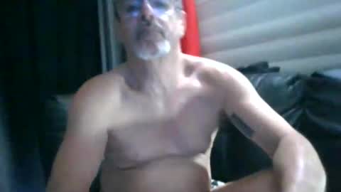 Max online show from 12/01/25, 02:05