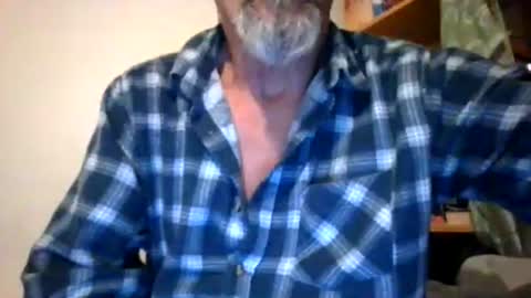 Max online show from 04/28/26, 02:27