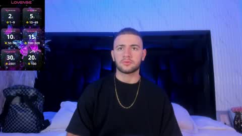 Snapshot of maximusclark1_ chatting on 04/26/26, 12:03 Maximus online show from 04/26/26, 12:03