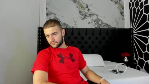 Snapshot of maximusclark1_ chatting on 05/18/26, 12:22 Maximus online show from 05/18/26, 12:22