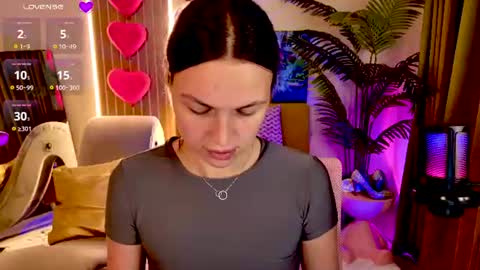 MaxinCarroll online show from 07/04/26, 10:21