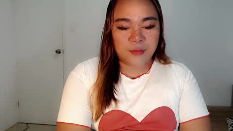 Snapshot of maxine_sucks chatting on 10/02/25, 04:58 Maxine Sucks online show from 10/02/25, 04:58